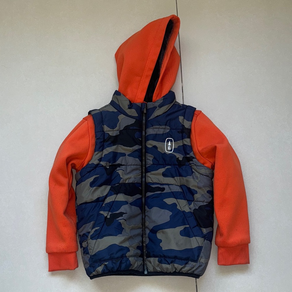 Kids hybrid Camo Puffer Jacket with Orange Sleeves